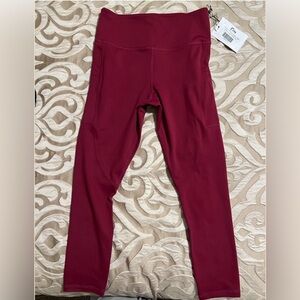 Zyia Cranberry Tri Pocket LnT 7/8